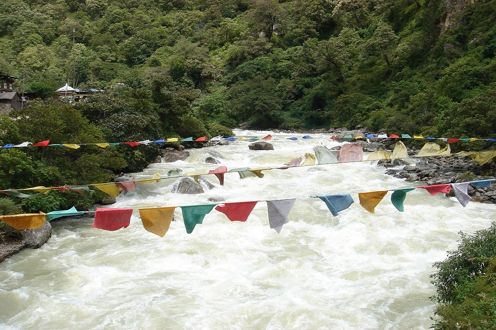 Merak & Sakteng Trek 